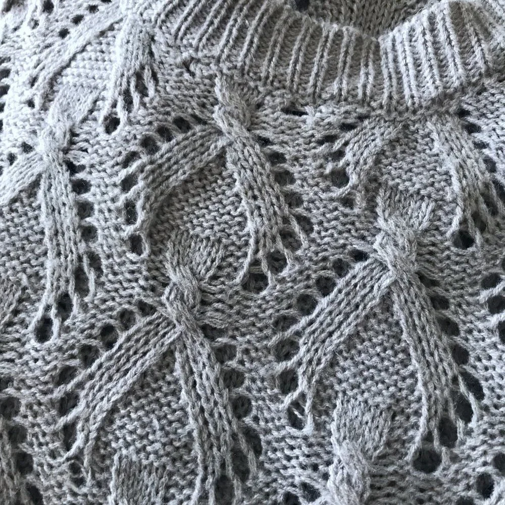 Grey Pointelle Sweater Sz L - Picture 8 of 9